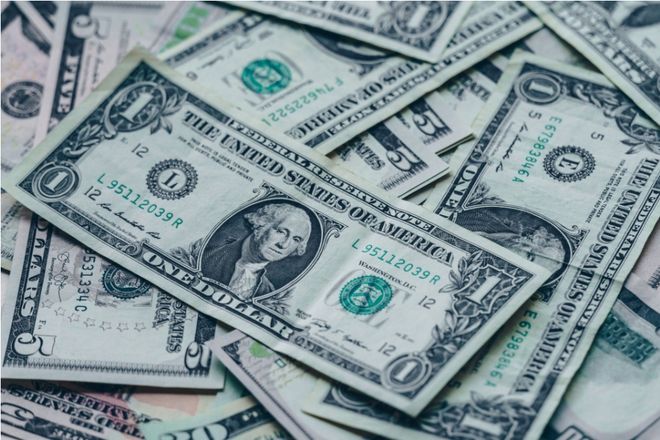 24小时成交量突破330亿美元，索拉纳收回200美元